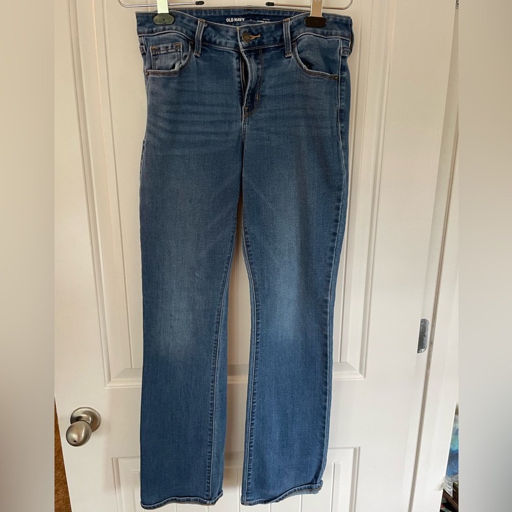 Old navy mid rise kicker boot cut size 6